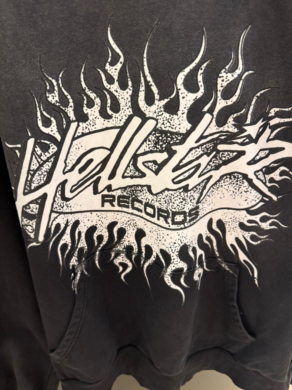 Hellstar Records Tour flame-print hoodie in faded black. - Picture 5 of 9